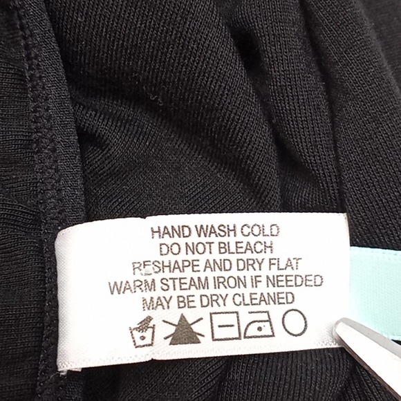 Elegant Black Maxi Dress - Picture 11 of 11